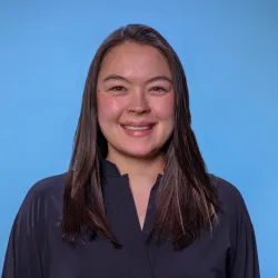 Charlotte Arneson headshot 