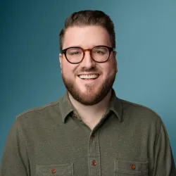 Headshot of Logan Mack