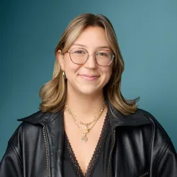 Headshot of Anna Simpson