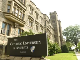 Catholic University of America sign in Washington DC (Image via Shutterstock.com)