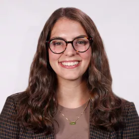 Dylynn Lasky headshot