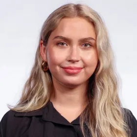 Kat Parker headshot SQUARE