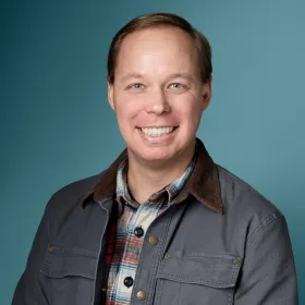 Headshot of Nathan Honeycutt