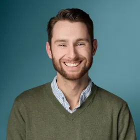 Headshot of Tyler MacQueen