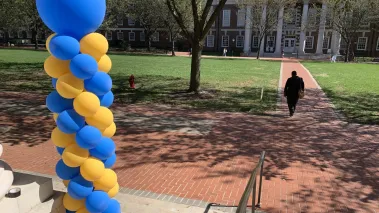 Balloons in the school colors of the University of Delaware in Newark welcomes prospective students to campus