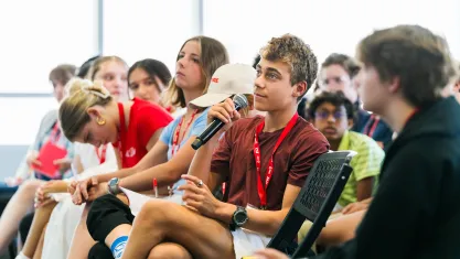 Student asks a question at the Free Speech Leadership Summit