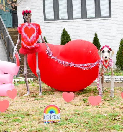 Close up of FIRE client Alexis Luttrell's lawn skeletons in Germantown Tennessee