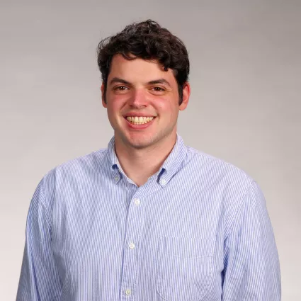 Daniel Zahn headshot