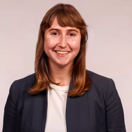 Hannah Abbott headshot