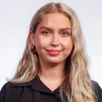 Kat Parker headshot SQUARE