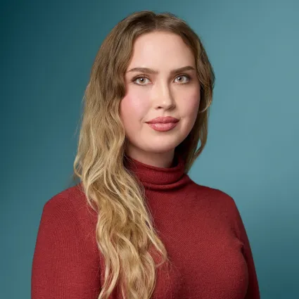 Headshot of Kat Parker