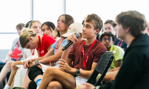 Student asks a question at the Free Speech Leadership Summit