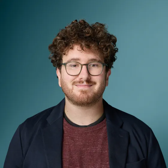 Headshot of Ben Zabelshansky