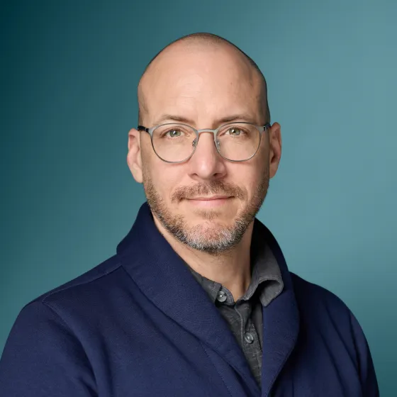 Headshot of David Volodzko