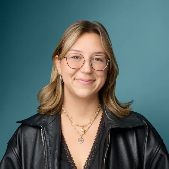 Headshot of Anna Simpson