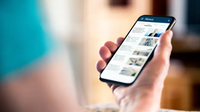 news on an iphone